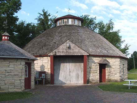 round barn, Solon Iowa