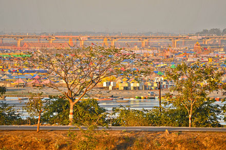 khumba mela, khumba mela tent city, khumba mela 2013