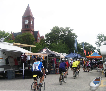 RAGBRAI 2013, fairfield ia, RAGBRAI Fairfield, broadway ave fairfield ia