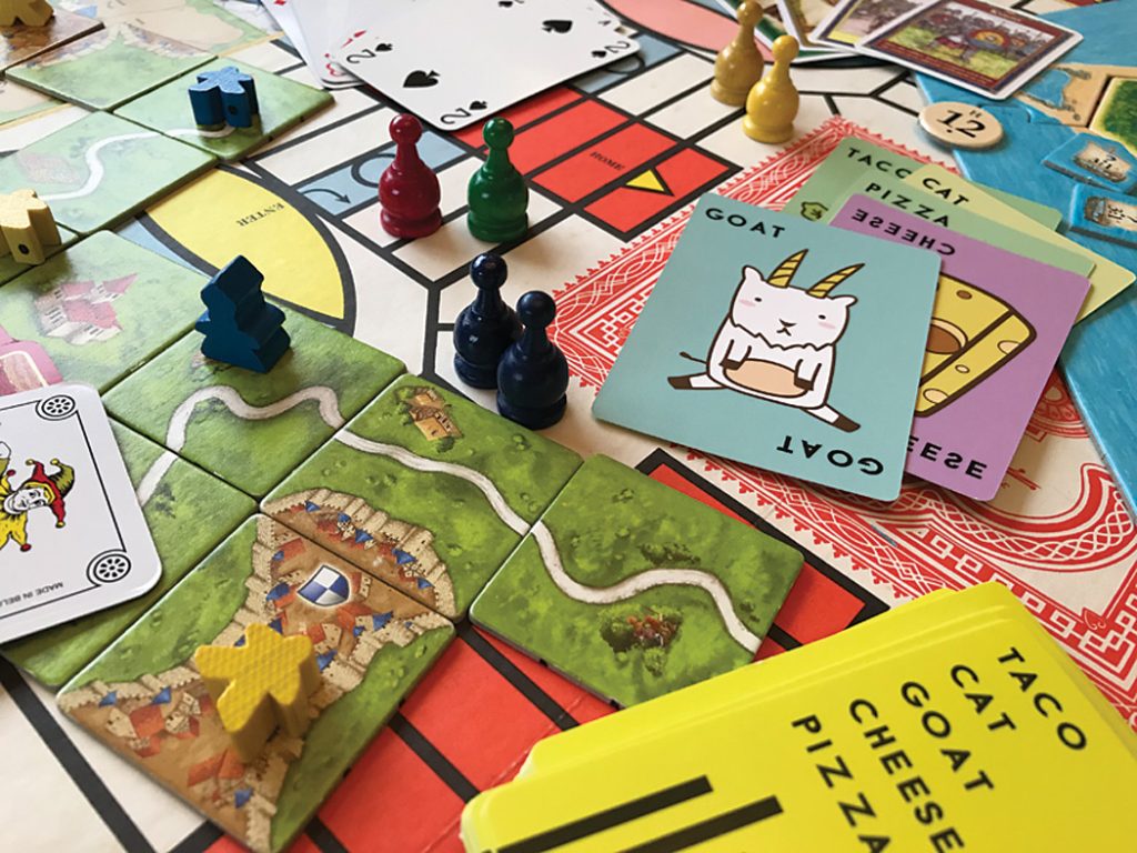 salaris informeel pakket Board Game Bonanza: For Gifts, Gatherings & Days Meant for Play – Iowa  Source